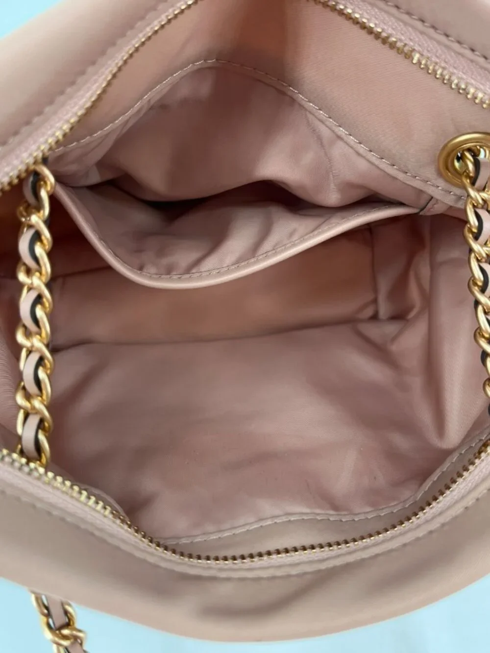 Tory Burch Ella Small Chain Crossbody Pink Sand Nylon Zip Tote Gold Logo Bag